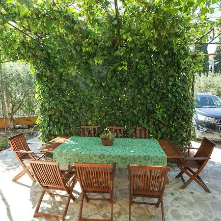 Sinka 5 Apartment